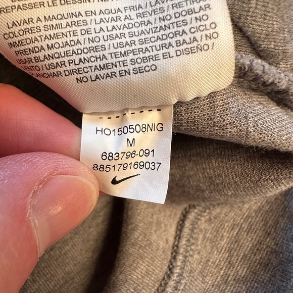 Nike Women's Medium Tech Fleece Sweatshirt Camo Crew Top Thermal Zip Back - Picture 8 of 11